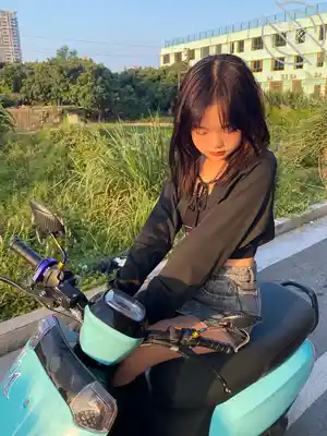 《无套内射嫩妹》(ID:22629530)精神小妹内射内射作品封面