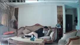 《丰乳肥臀的姐姐》(ID:168156138201)姐姐偷情被弟弟发现作品封面